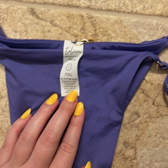 🦋Toluca Bandeau Bikini Set🦋 - Picture 8 of 10